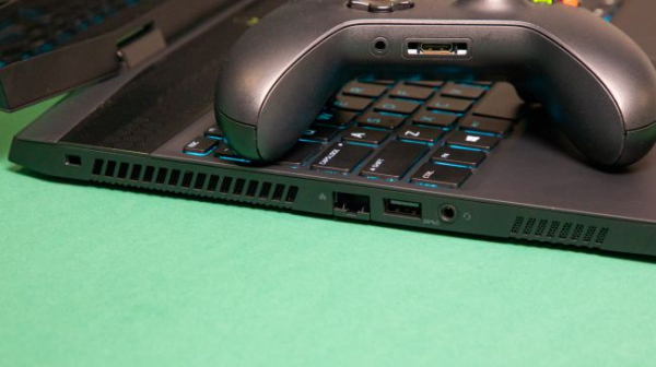 Обзор Alienware M15 (2019)