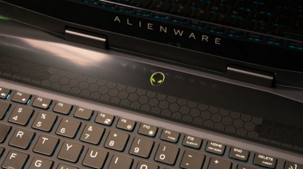 Обзор Alienware M15 (2019)